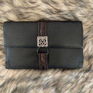 Brighton wallet